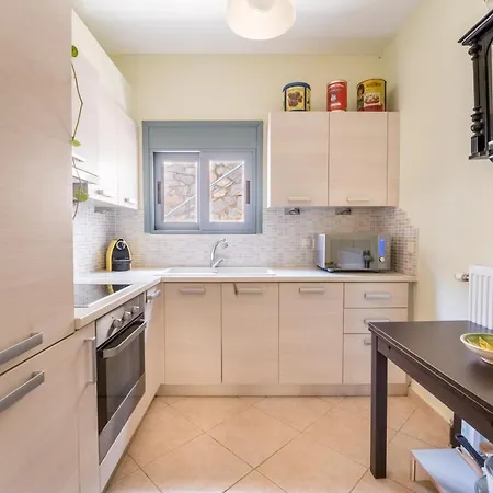 Apartment Cozy By The Sea Pefkali